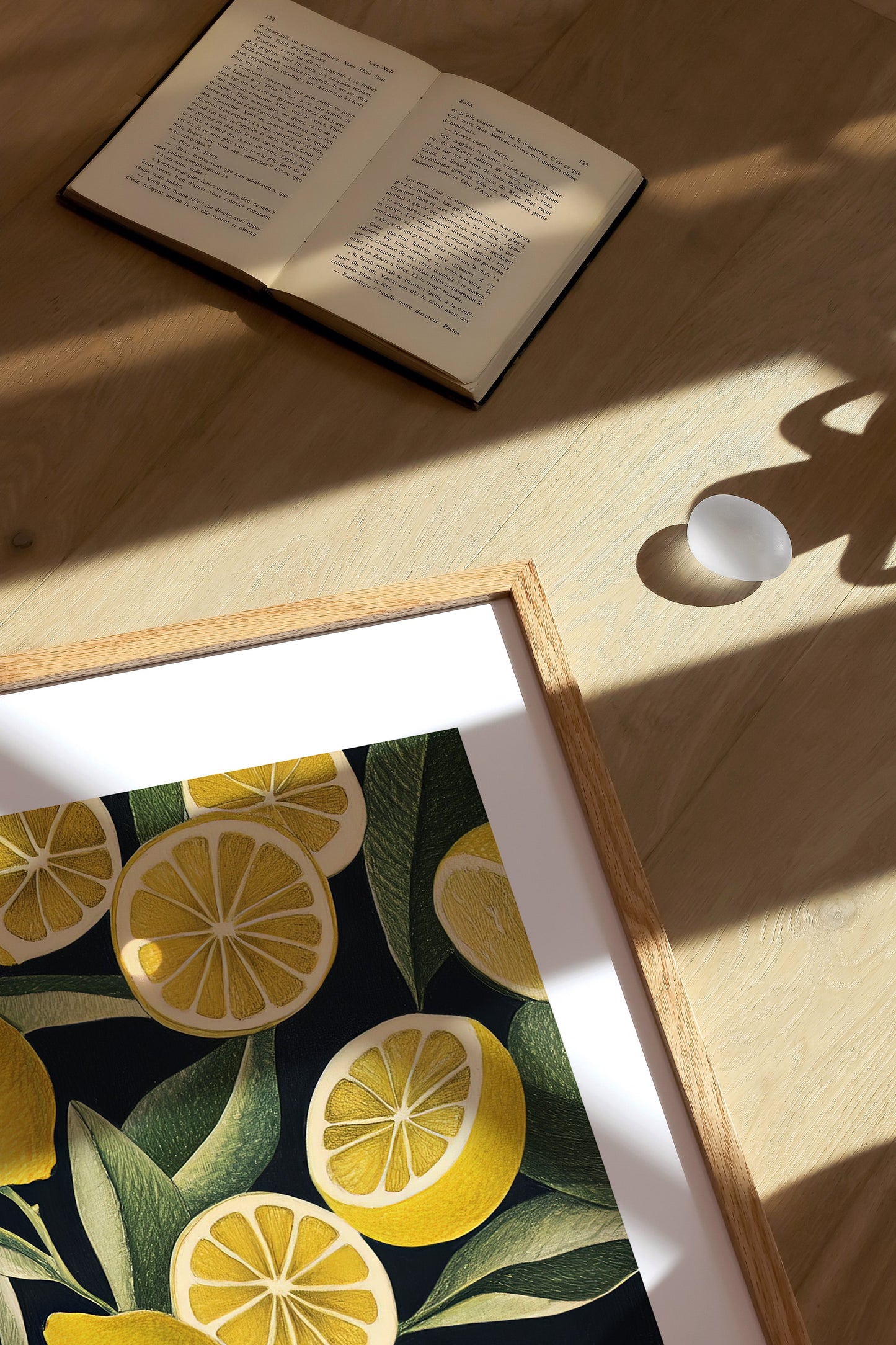 A pattern of Lemon pieces 1