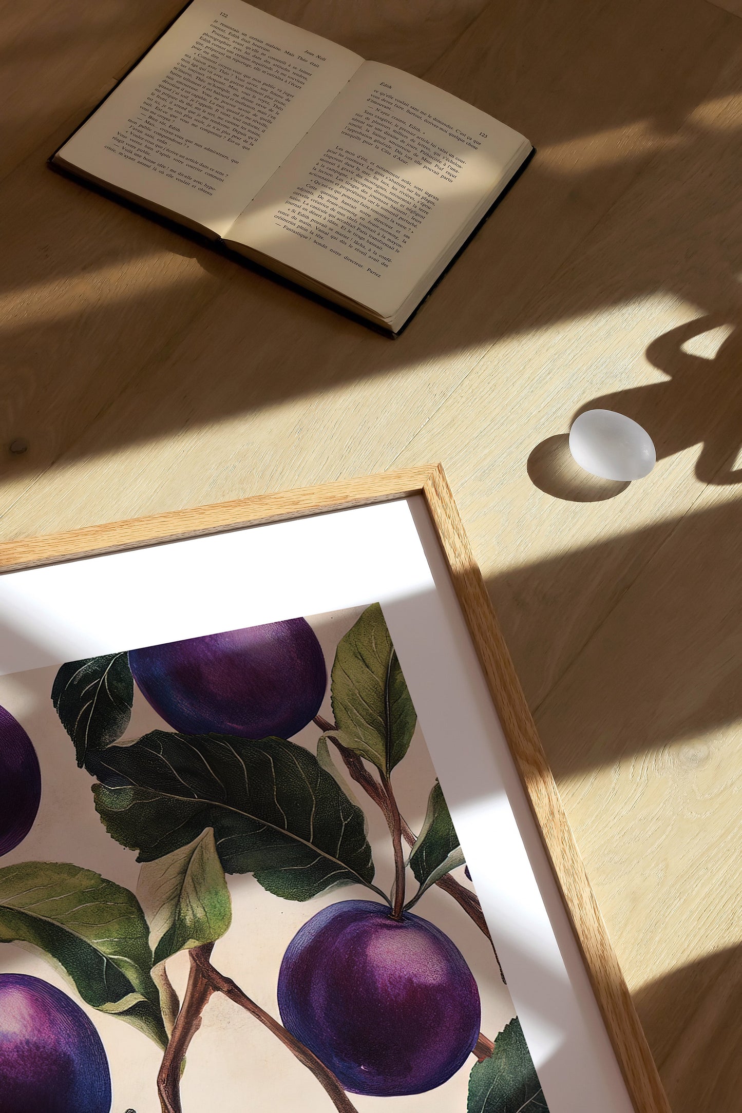 A pattern of Plums